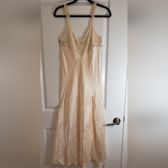 Vintage Victoria Secret Nightgown Slip in Cream Satin Lace Top